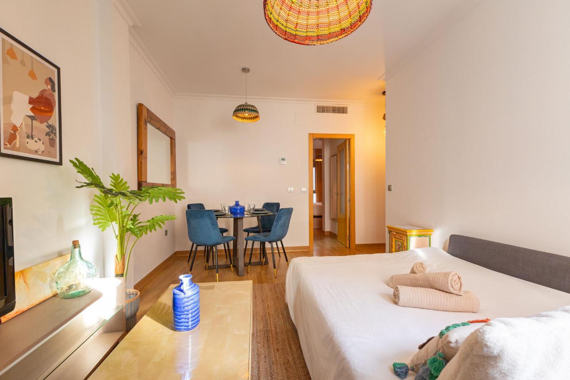 Charming Apartment At San Bernardo Neighborhood By Ocityzen Севиля Екстериор снимка