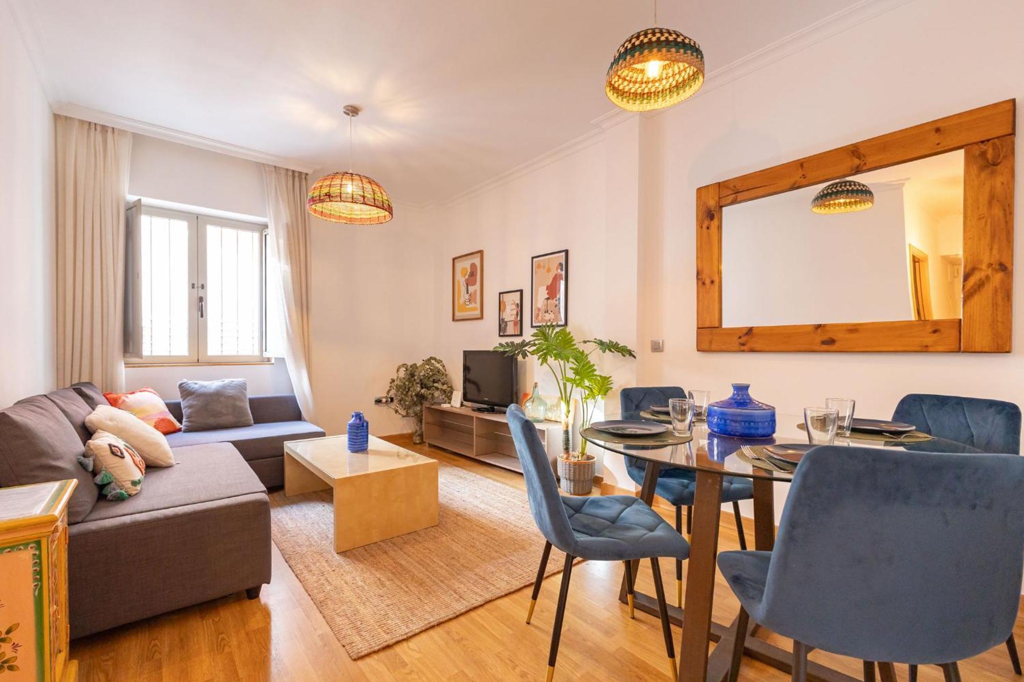 Charming Apartment At San Bernardo Neighborhood By Ocityzen Севиля Екстериор снимка